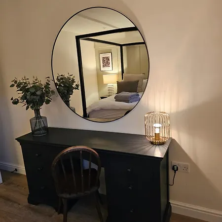 Newditch Farm - Brs Airport *