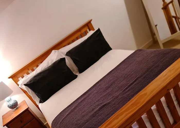 Newditch Farm - Brs Airport Apartment *