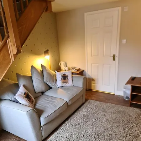 Newditch Farm - Brs Airport *