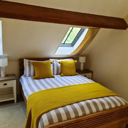 Newditch Farm - Brs Airport Apartmán *